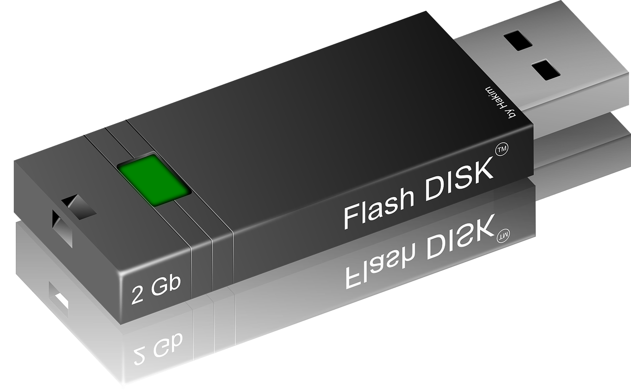 flash-drive-40301_1280